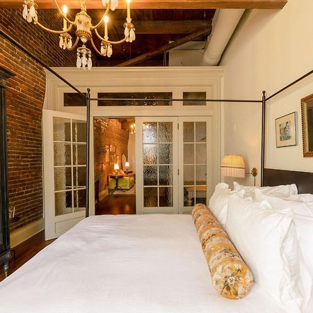 Hotel Cleo, Knoxville Downtown, A Tribute Portfolio Hotel Extérieur photo