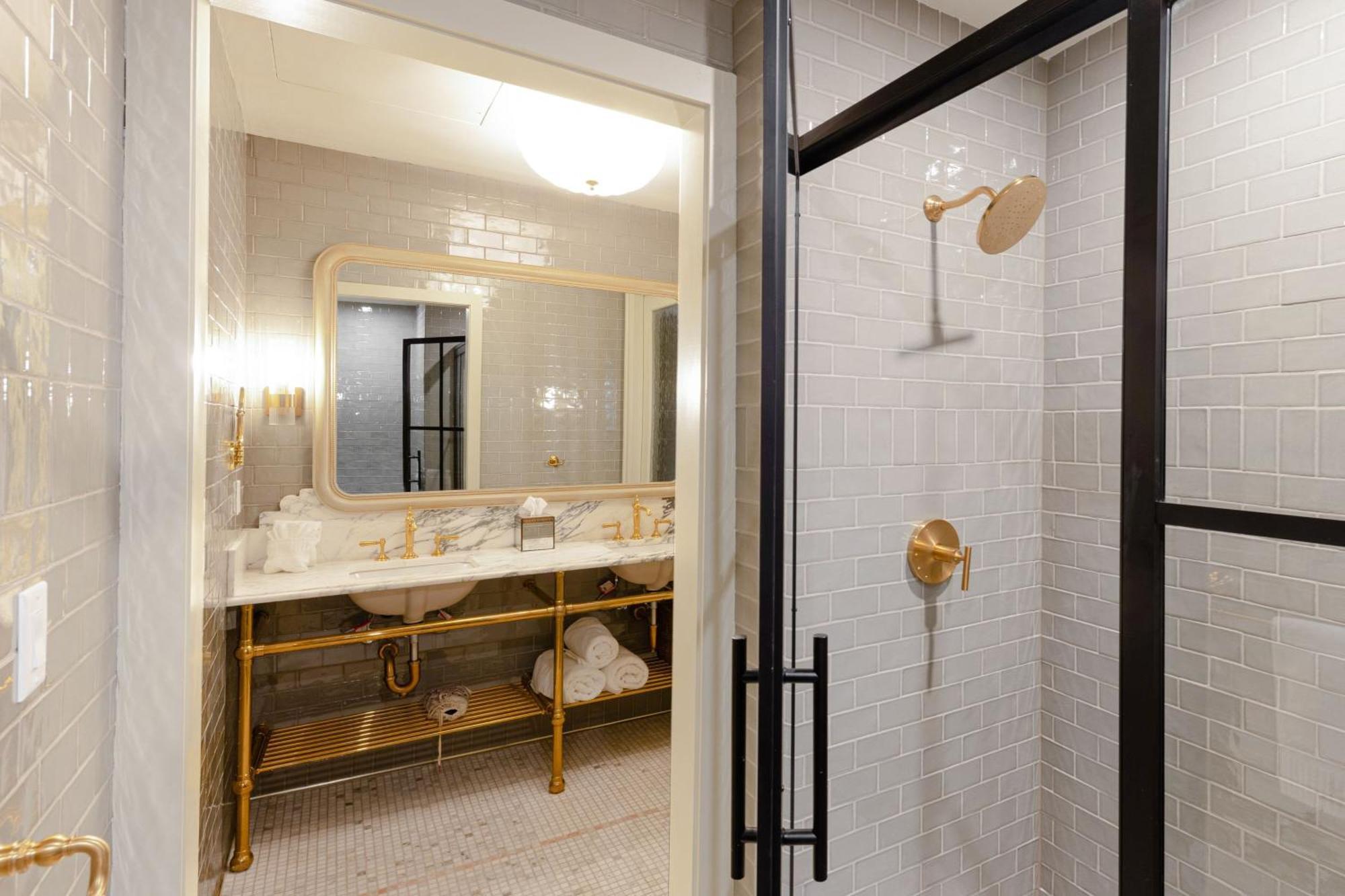 Hotel Cleo, Knoxville Downtown, A Tribute Portfolio Hotel Extérieur photo